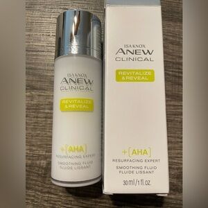 👩‍🦰 SMOOTHING FLUID Resurfacing Expert Revitalize Avon Isa Knox Clinical